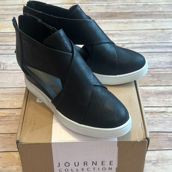 Journee Collection Seena Wedge Sneaker - Picture 1 of 10